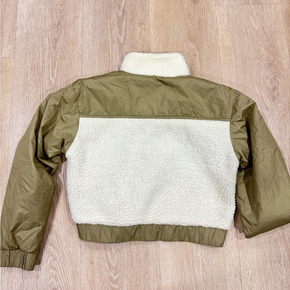 Colorblock Faux Shearling Jacket - Picture 5 of 7